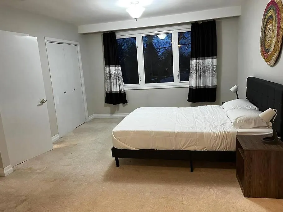 Urban Oasis-Spacious Retreat Apartment Toronto 0*,